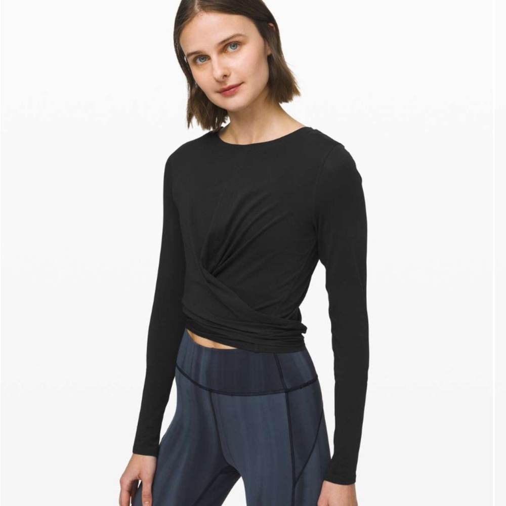 Lululemon Athletica Black Long Sleeve Crop Top